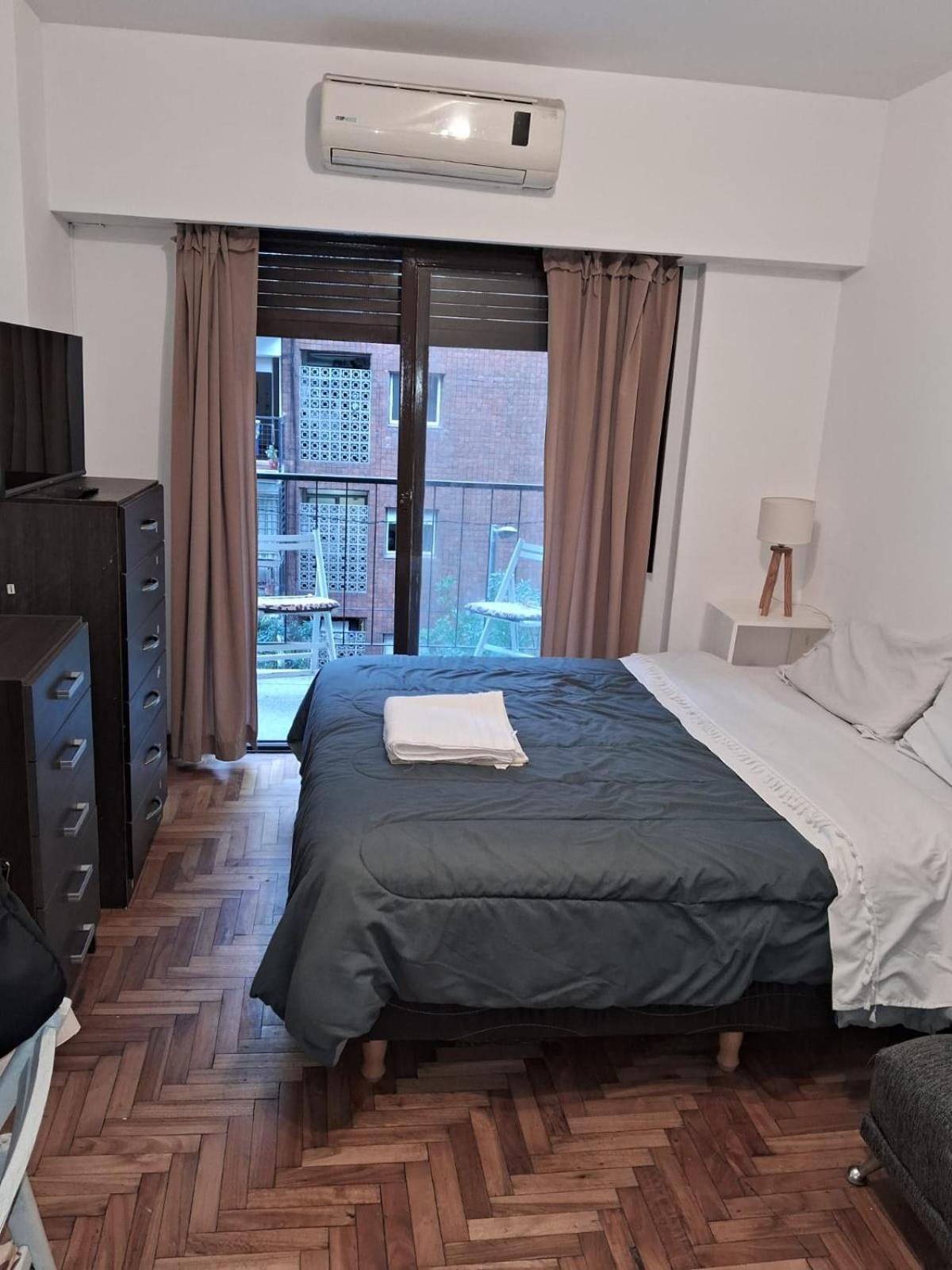 Agradable Departamento Con Balcon Zona Embajada Rural Bosques De Palermo Appartement *